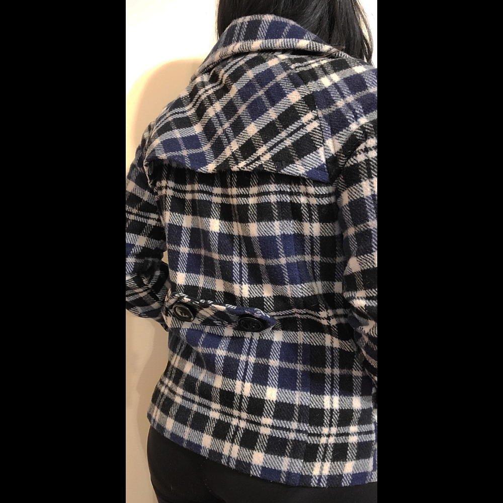 Jacket - Picture 3 of 4